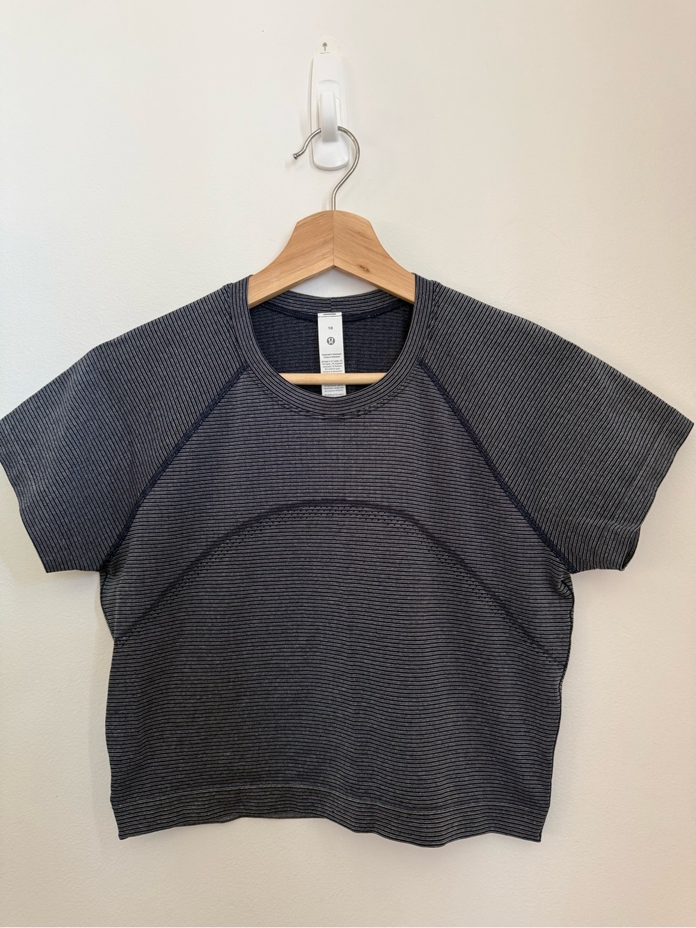 lululemon Swiftly Tech Cropped Short-Sleeve Shirt 2.0
